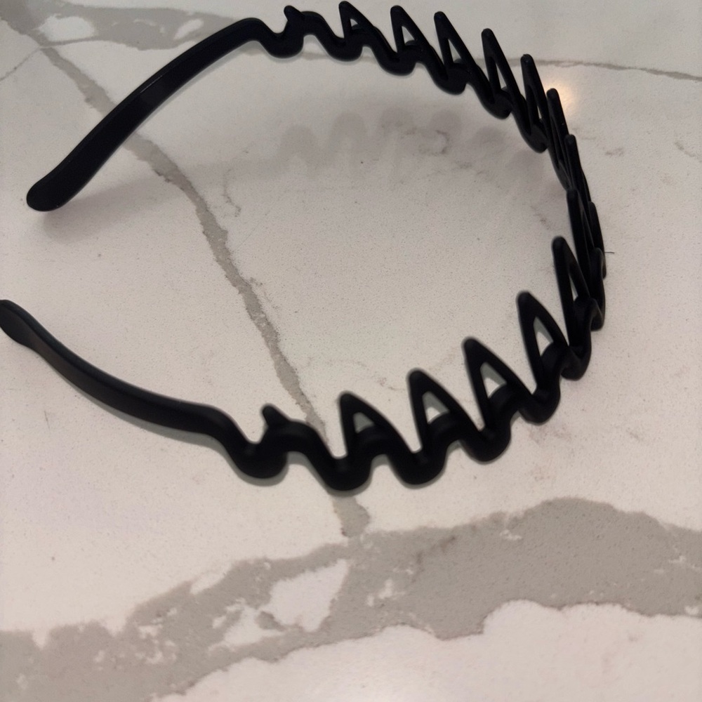 Black Zigzag Headband